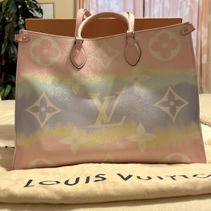 Louis Vuitton Escale On The Go Pink Pastel GM